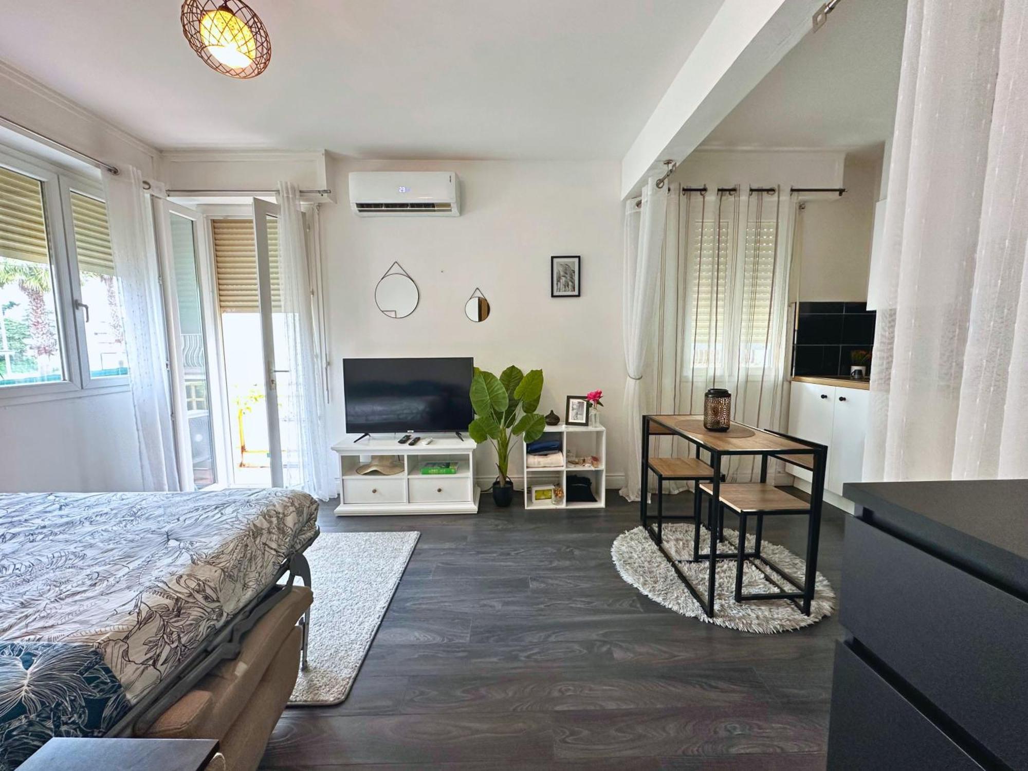 Cosy Palm Beach, Studio Pres De La Mer Et De La Croisette Канни Екстер'єр фото